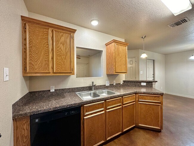 Building Photo - 1605 Powder River Dr