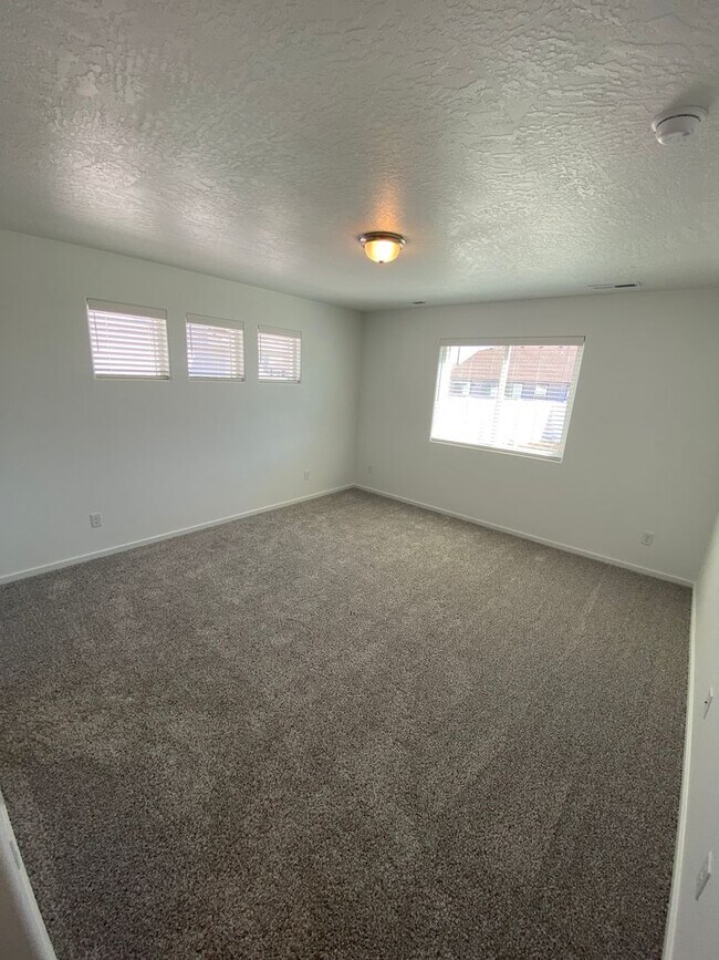 Building Photo - Newly Built 3 Bed, 2 Bath in Spokane Valley!