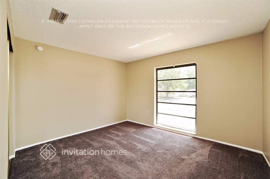 Building Photo - 7023 Bramblewood Dr