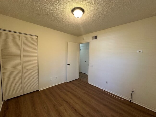 Building Photo - Remodeled Thousand Oaks Home