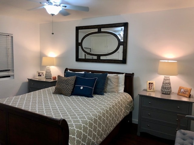 Master bedroom King size bed - 1751 2nd St