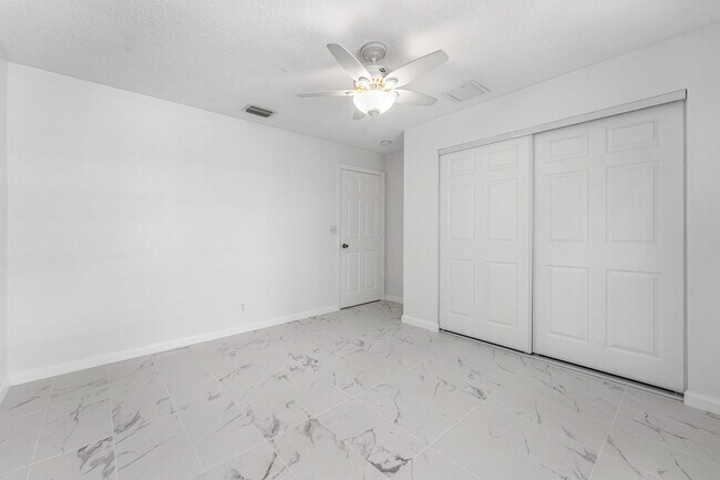 Building Photo - 14693 62nd Ct N