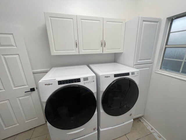 Building Photo - 221 E Nicoletti Dr