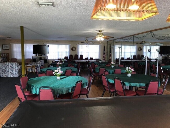 Building Photo - 6777 Winkler Rd