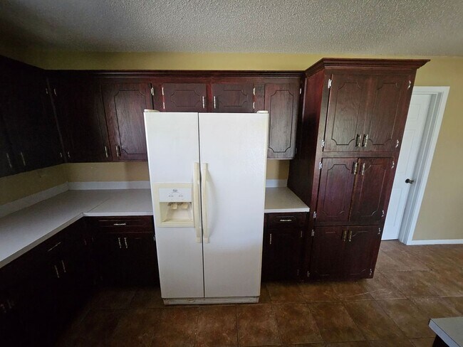 Building Photo - 168 Janice Ln