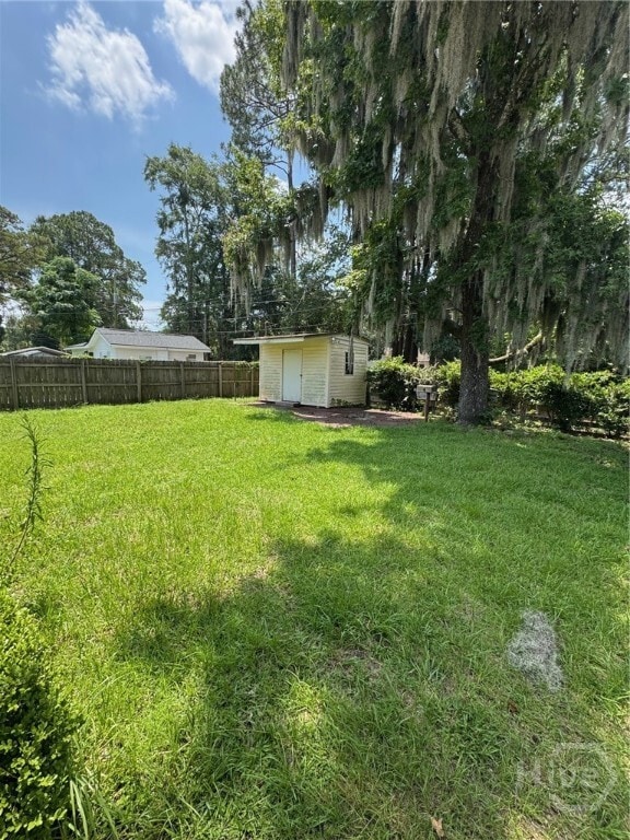 Building Photo - 1809 E Derenne Ave
