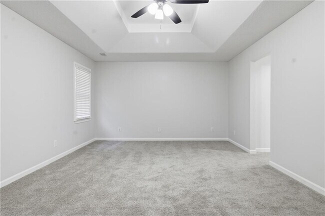 Building Photo - 2110 Meadow View Ct