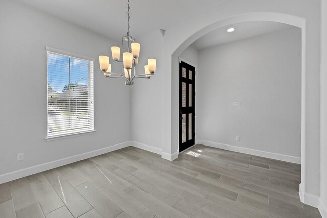 Building Photo - 15835 Bird of Paradise Dr