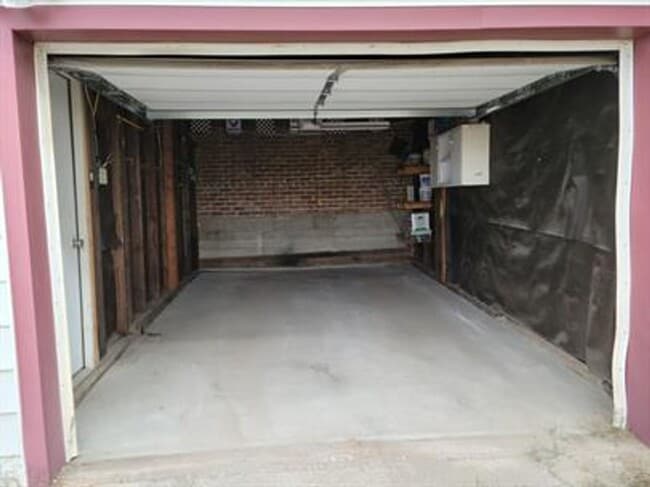 Building Photo - 306ALUM