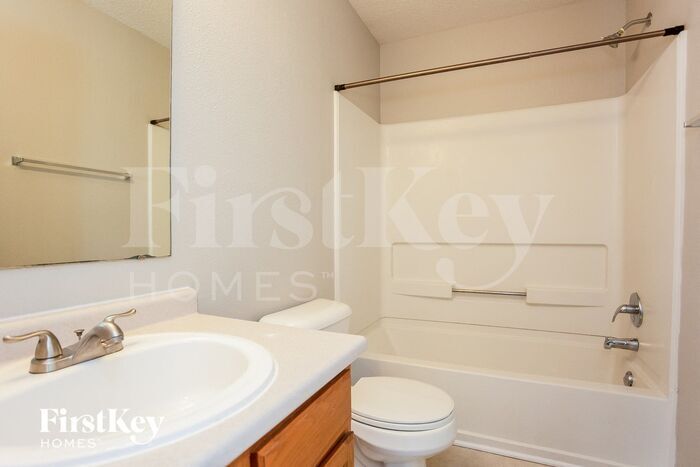 Building Photo - 10023 Sapphire Berry Ln