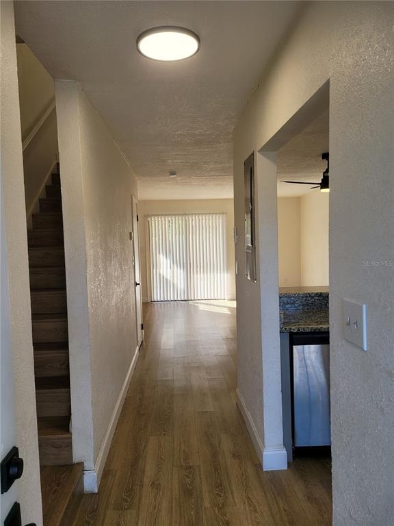 Building Photo - 1236 Dovehill Dr