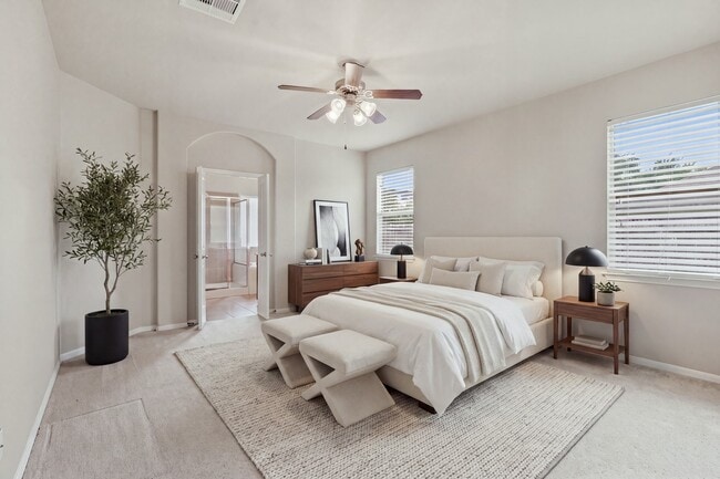 Building Photo - 506 Carson Ridge Dr
