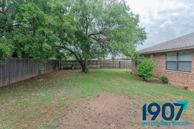 Building Photo - SPECIAL OFFER! Move In Now & Get 50% Off Y...