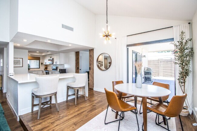 Building Photo - Ideal 3BR home!