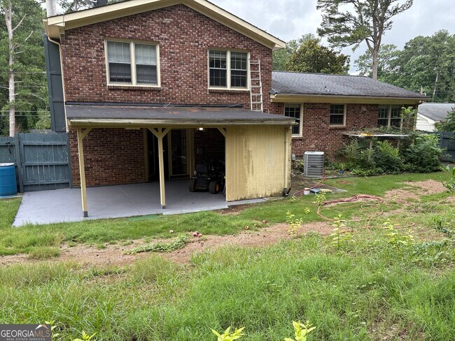 Building Photo - 1481 Drayton Woods Dr