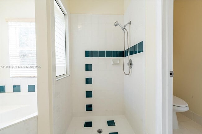Building Photo - 1840 SW 135th Way