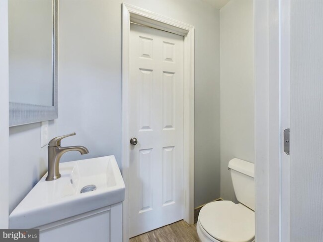 Building Photo - 2232 Aquia Dr