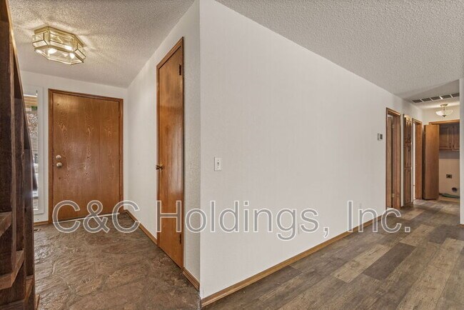 Building Photo - 630 S 276th E Ave