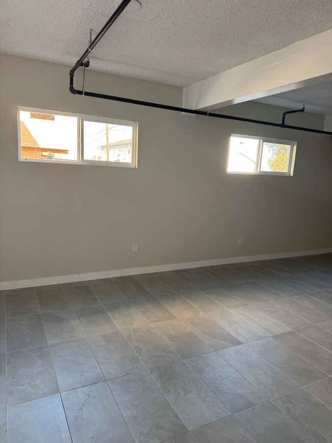 Building Photo - Newly Renovated 1bedroom in Harbor City - ...