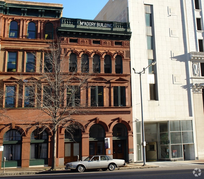 Building Photo - Founders Station