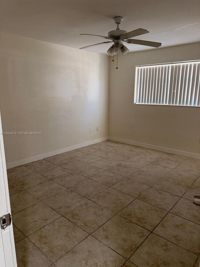 Building Photo - 19810 Holiday Rd