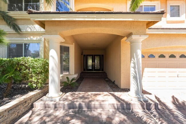 Building Photo - Beautiful Three Story, Five Bedroom Home with Lagoon Style Pool and Spa