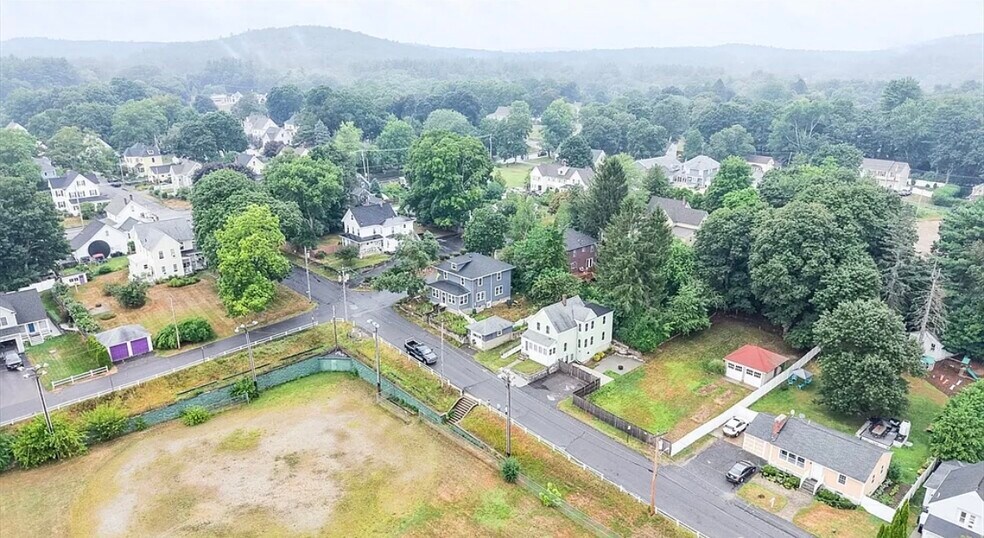 Building Photo - 18 Marion St