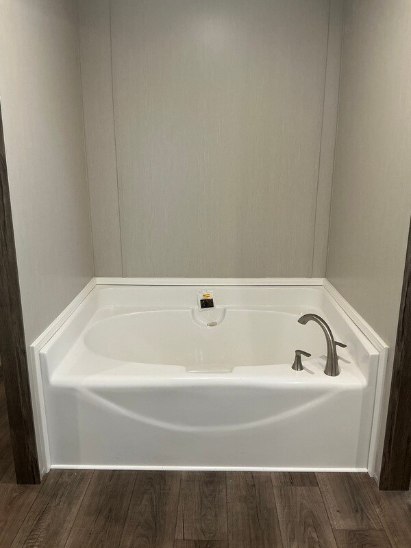 Building Photo - 22 Poole Cir