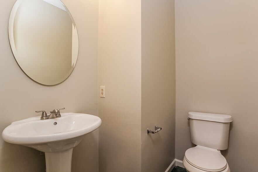 Building Photo - 3119 Creek Manor Dr