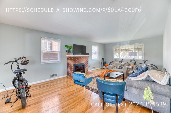 Building Photo - 1525 Channing St NE
