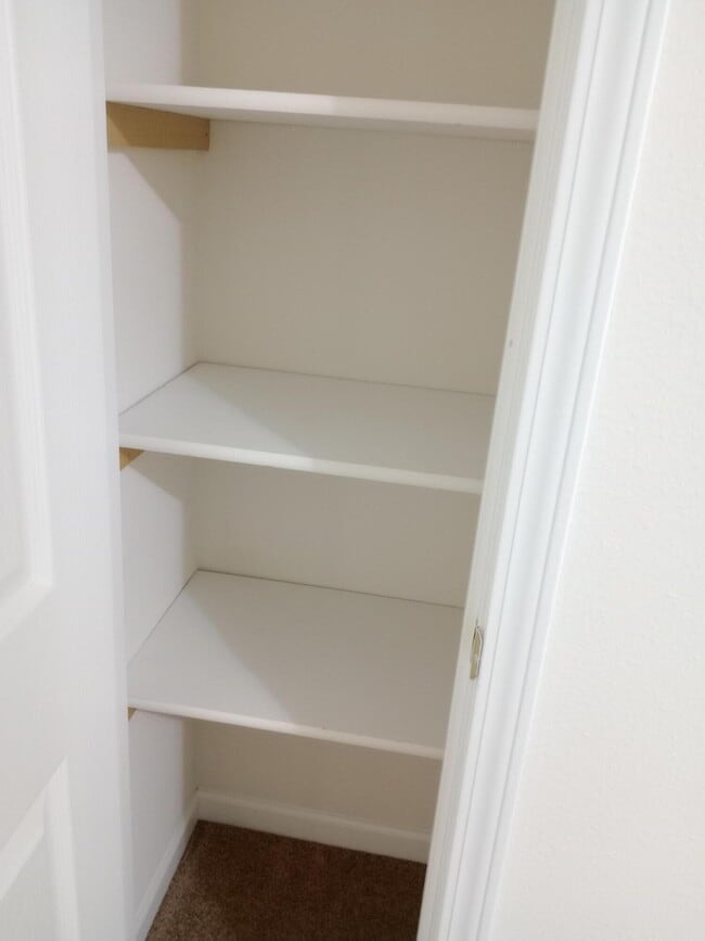 Building Photo - 702 Upland Creek Rd