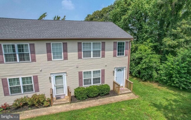 Building Photo - 34527 Oakley Ct