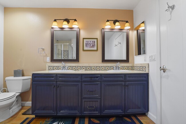 Building Photo - 13308 Valleyheart Dr