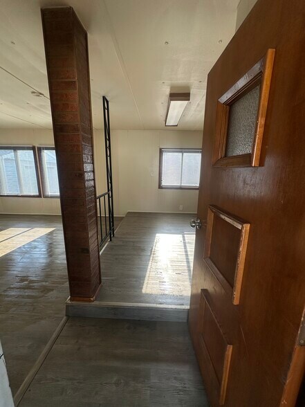 Building Photo - 101 Cotts Dr