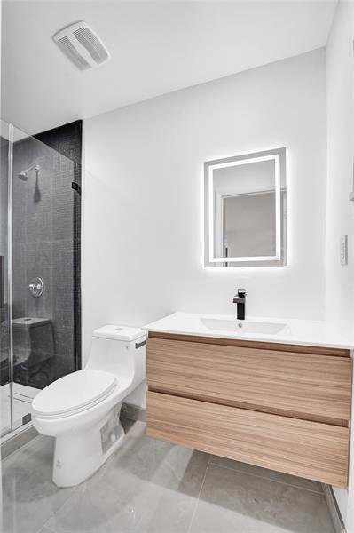 Building Photo - 4101 SW 48th Ct