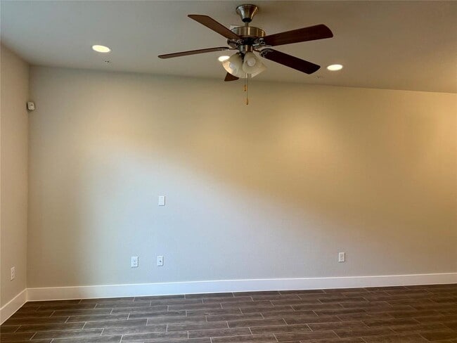 Building Photo - 7403 Pantherpaw St