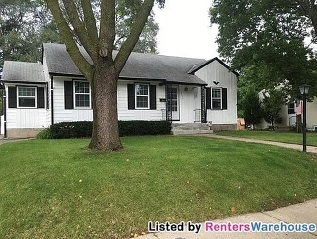 Building Photo - 3116 Mondamin St