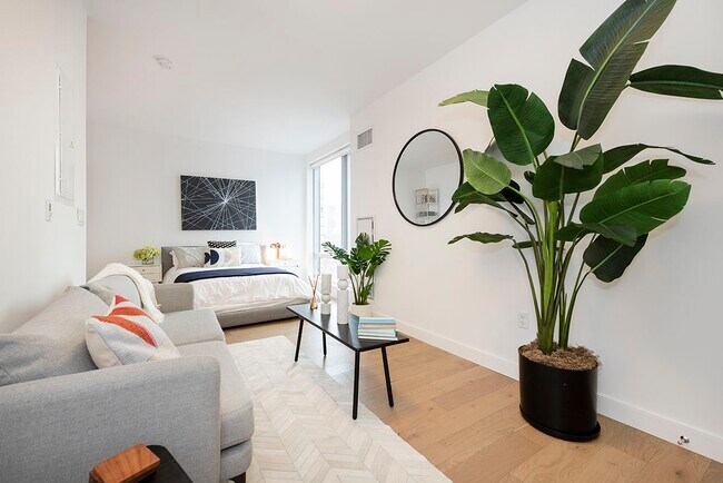 Interior Photo - HOUSE 39