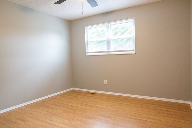 Building Photo - 3125 Tromley Ct