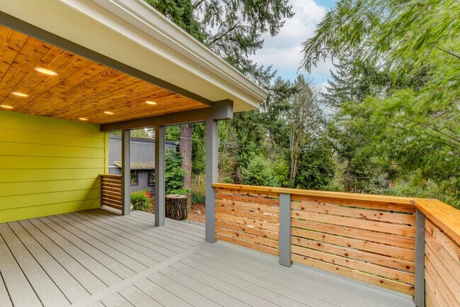 Building Photo - A Fresh, Open Home for a Relaxed Life by the Lake