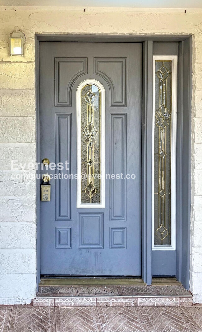 Building Photo - 1535 Toledo St