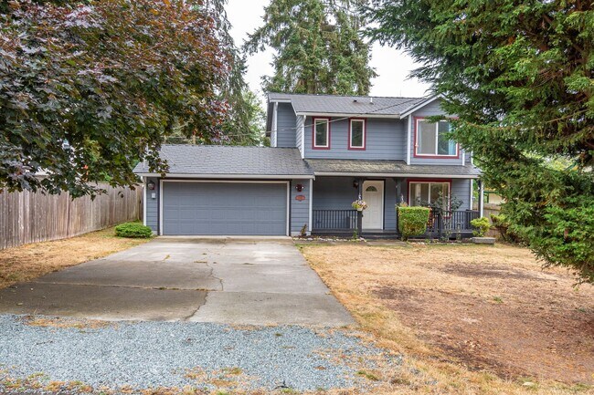 Building Photo - Charming Admirals Cove Home with Bonus Roo...