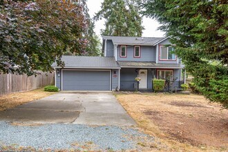 Building Photo - Charming Admirals Cove Home with Bonus Roo...