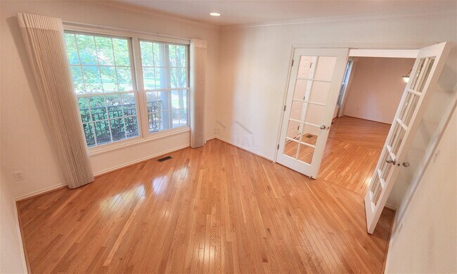 Building Photo - 29157 Hemingway Dr