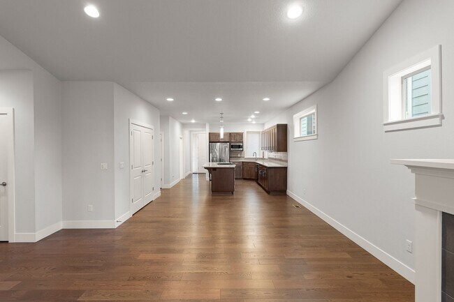 Building Photo - Stunning Single-Level 3-Bedroom, 2-Bath Home in Annand Heights