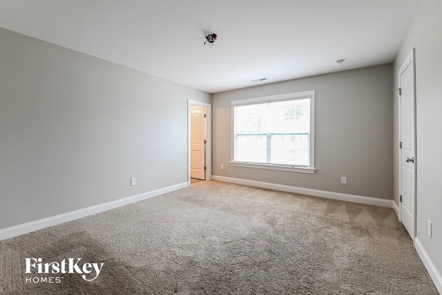 Building Photo - 67 Black Oak Ct