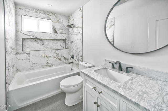 Building Photo - 400 Arcade Dr