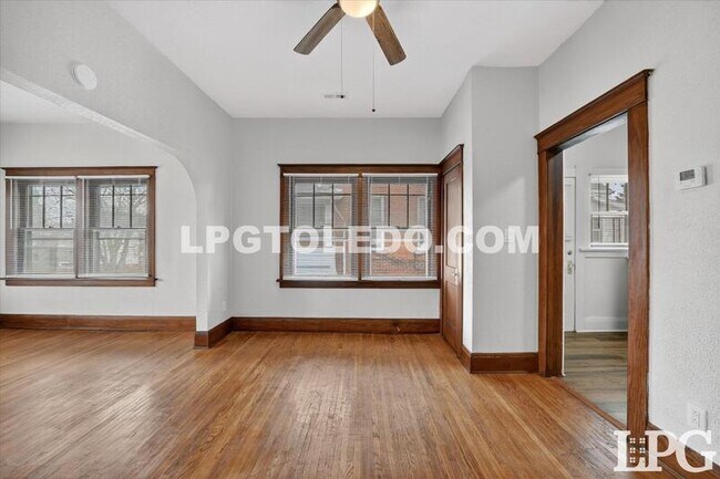 Building Photo - 414 Platt St