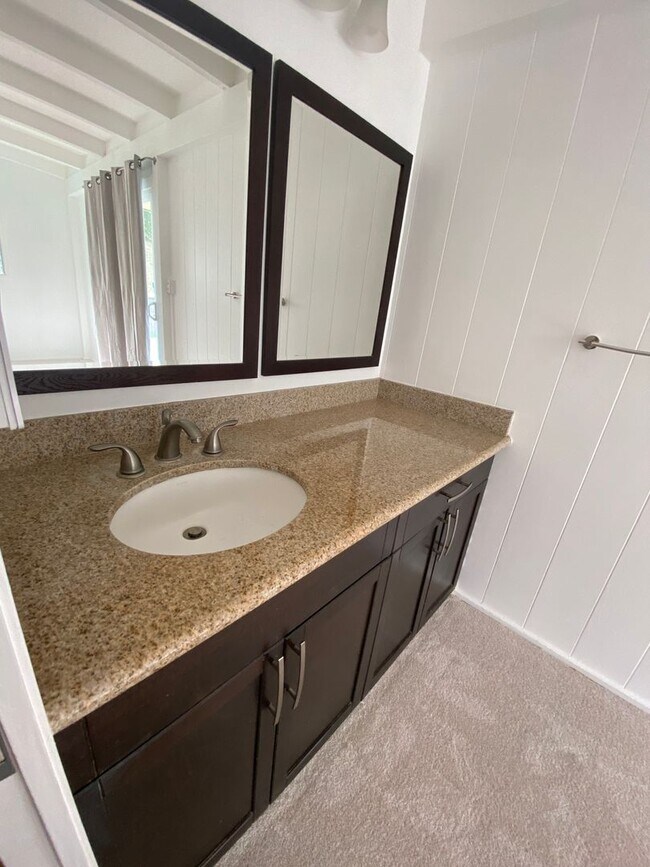 Building Photo - Kailua