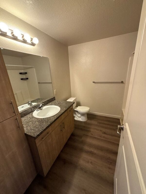 Building Photo - 1005 Boedies Dr